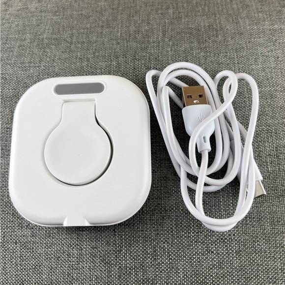 Apple Watch Magnetic Charging Dock
New - Picture 2 of 4